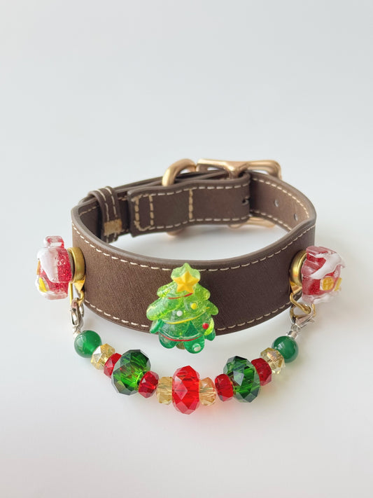 Pawlsle Trails Festive Sparkling Pet Collar Set, featuring a Christmas tree design and crafted from high-quality leather and natural crystal beads. Style 1