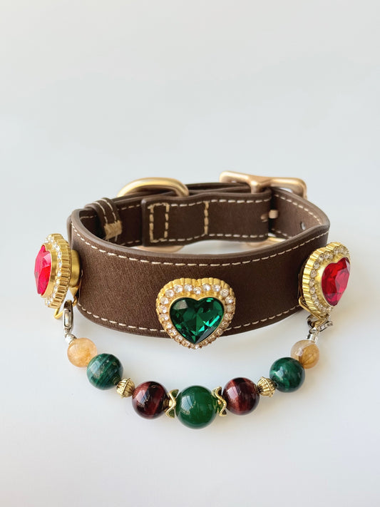 Pawlsle Trails Vintage-style heart-shaped gemstone pet collar, featuring a detachable crystal bead chain—a luxurious memorial collar for pets. Style 1