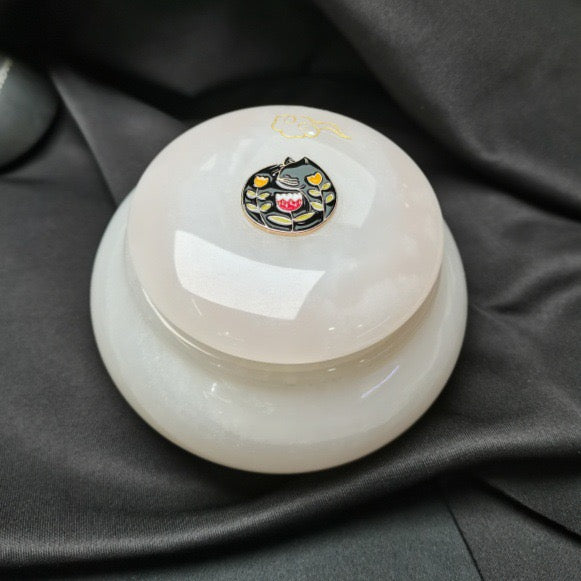 Pawlsle Trails Pet funeral urns, pet memorial storage boxes, pet jade sealed jars