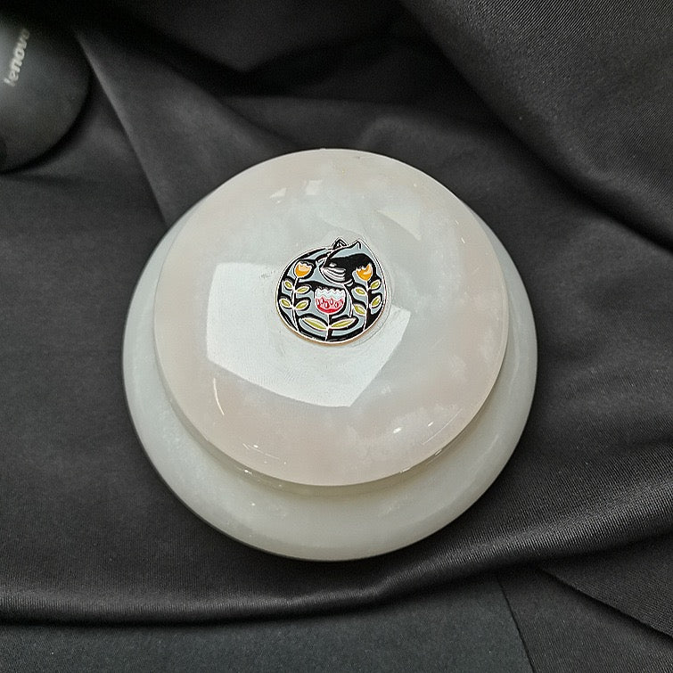 Pawlsle Trails Pet funeral urns, pet memorial storage boxes, pet jade sealed jars Sleeping cat