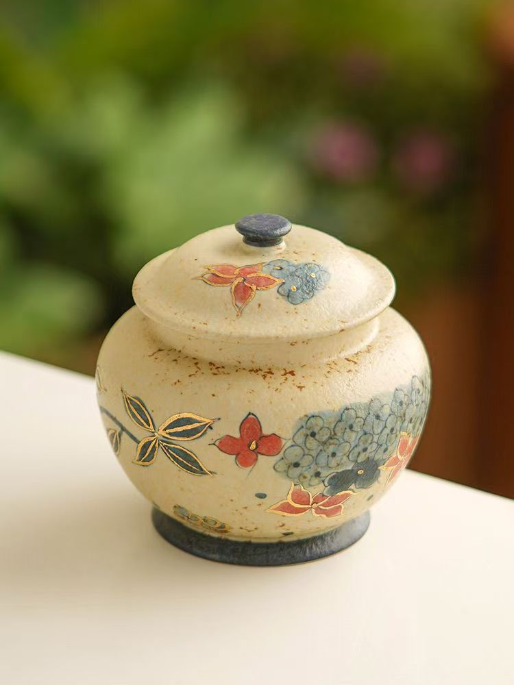 Pawlsle Trails Hand-painted hydrangea urns, pet souvenir jars, pet funeral supplies, high-end urns