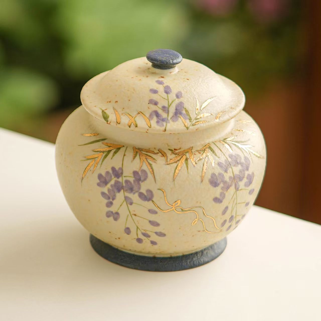 Pawlsle Trails Hand-painted wisteria flower urn jar, pet souvenir jar, pet go centuries souvenir jar, pet moisture-proof urn