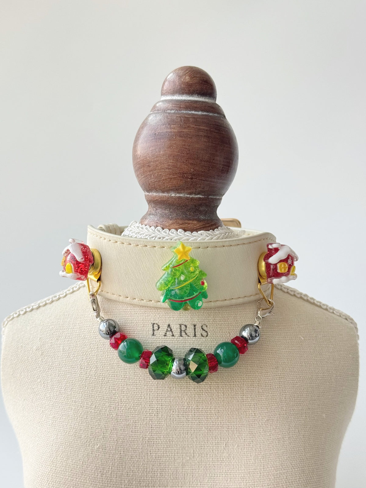 Pawlsle Trails Festive Sparkling Pet Collar Set, featuring a Christmas tree design and crafted from high-quality leather and natural crystal beads.