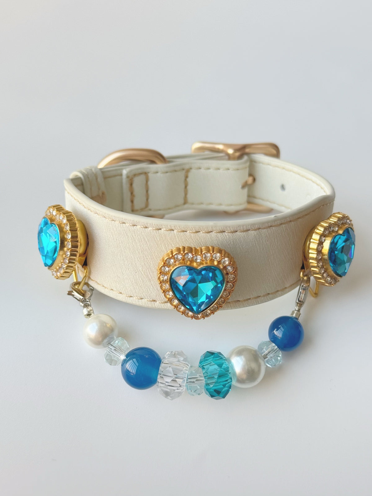 Pawlsle Trails Luxurious "Heart of the Ocean" crystal pet collar—an elegant white microfiber collar adorned with beaded gemstones. Style 3