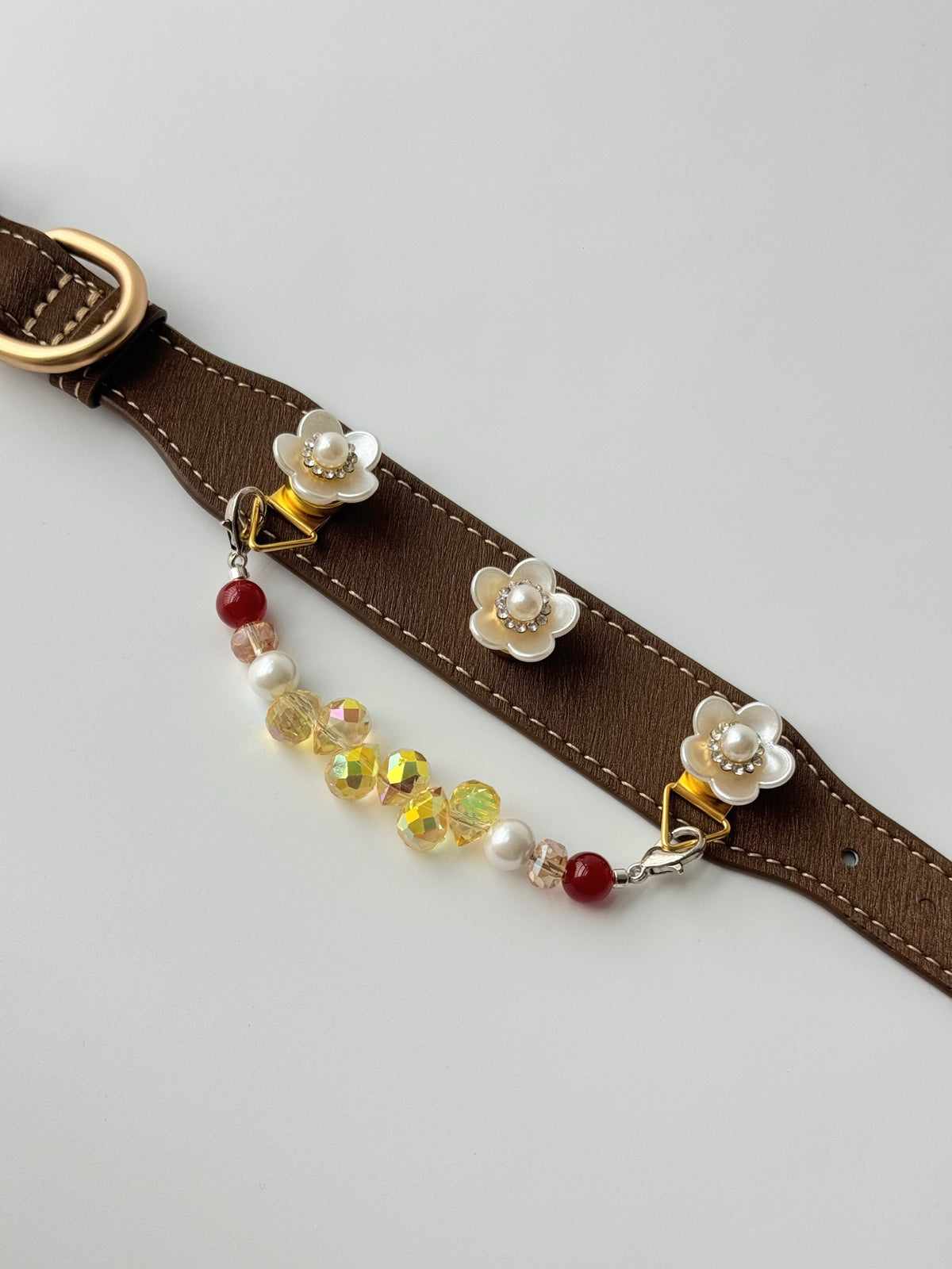 Pawlsle Trails Vintage-style pearl pet collar, crafted from luxurious microfiber leather and accented with a natural crystal chain—an elegant, handmade accessory for your pet. Style 4