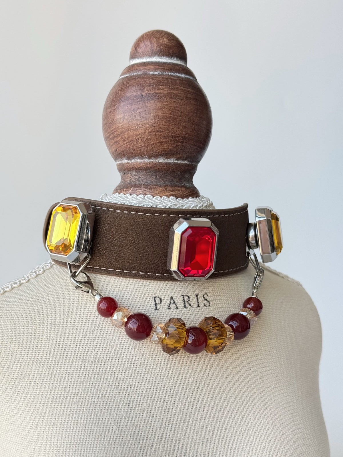 Pawlsle Trails Vintage-style square-gem pet collar, crafted from luxurious microfiber leather and accented with a delicate beaded chain—a magnificent, handcrafted accessory for your pet.