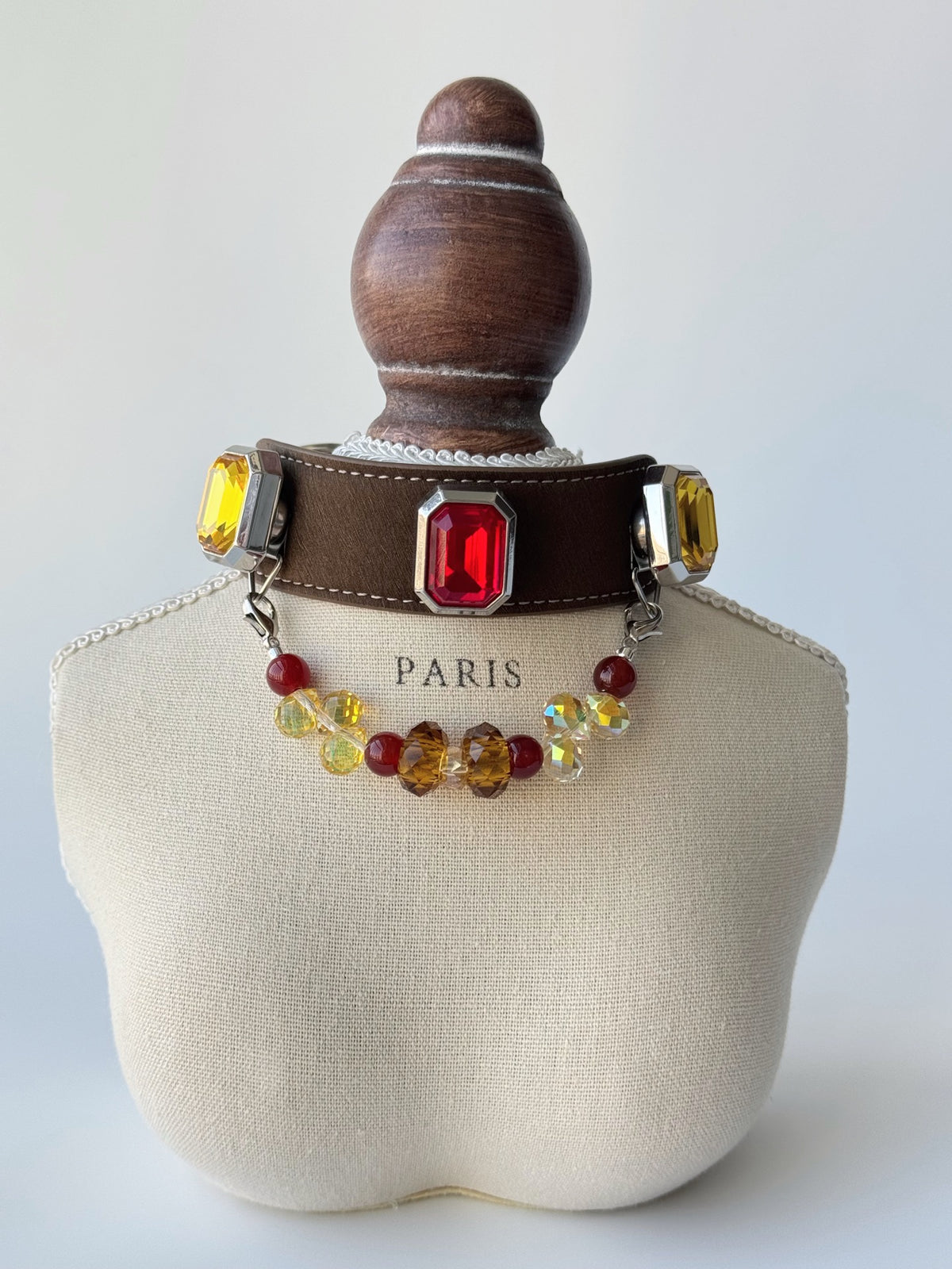Pawlsle Trails Vintage-style square-gem pet collar, crafted from luxurious microfiber leather and accented with a delicate beaded chain—a magnificent, handcrafted accessory for your pet. Style 3