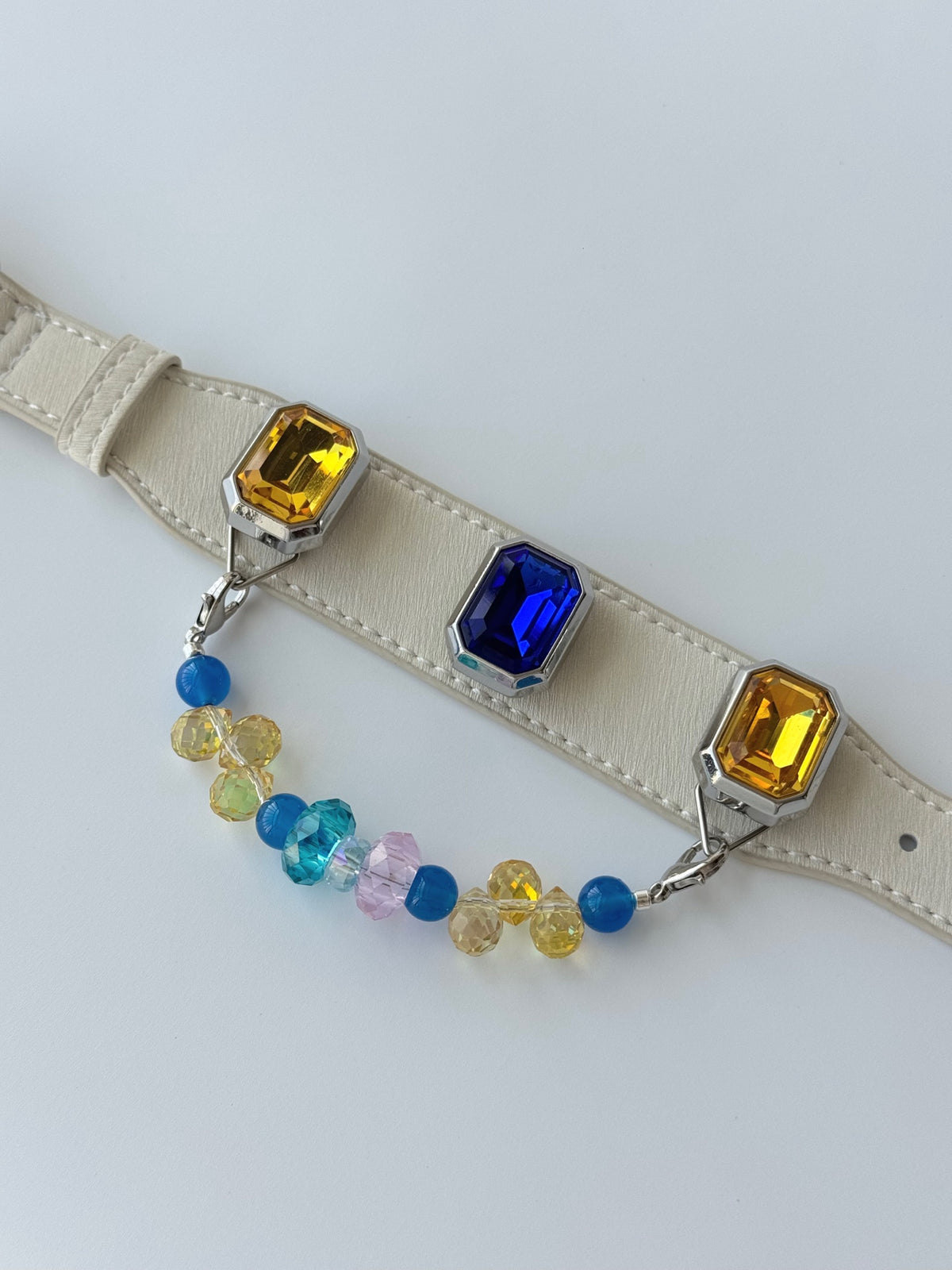 Pawlsle Trails Vintage-style square-embellished pet collar, crafted from luxurious microfiber leather and featuring a string of tactile crystal beads—a stylish, handmade accessory for your pet. Style 2