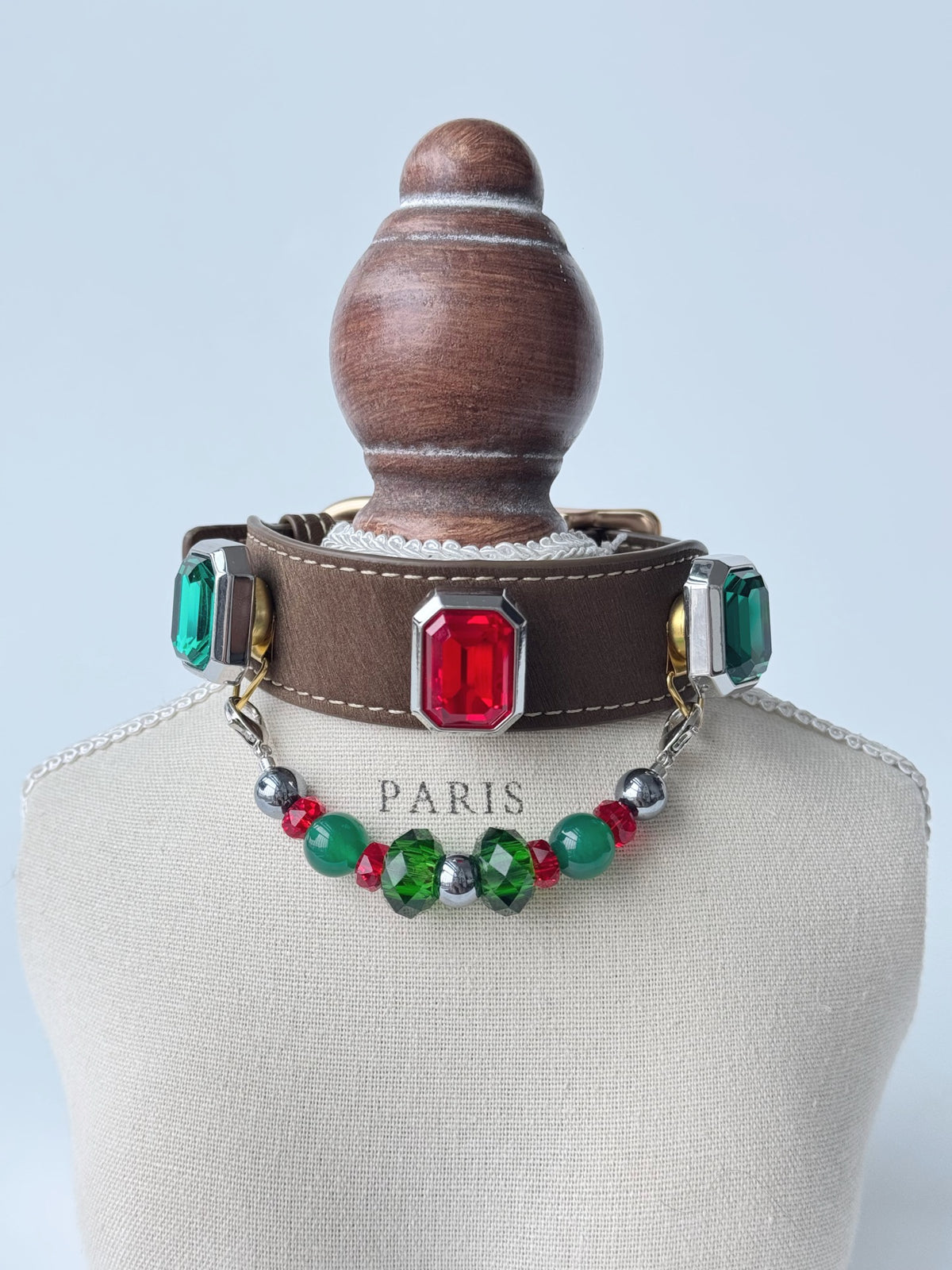 Pawlsle Trails Vintage-style square-gem pet collar, crafted from luxurious microfiber leather and accented with a delicate beaded chain—a magnificent, handcrafted accessory for your pet.