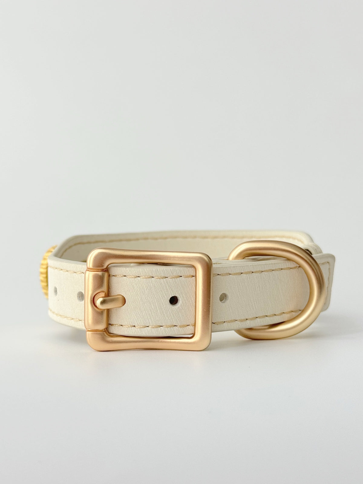 Pawlsle Trails Luxurious "Heart of the Ocean" crystal pet collar—an elegant white microfiber collar adorned with beaded gemstones.