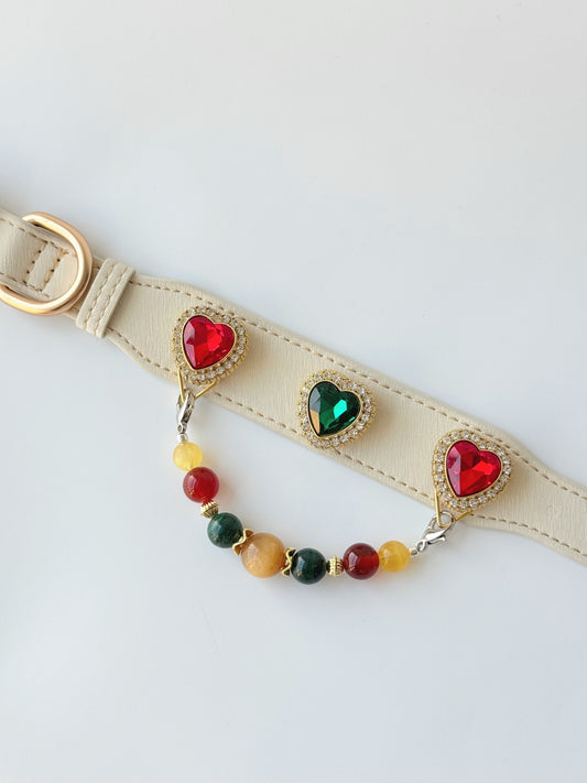 Pawlsle Trails Christmas Heart-Shaped Gem Pet Collar – Luxurious cream-colored microfiber leather, featuring a detachable multi-colored beaded chain; a festive accessory for your pet.