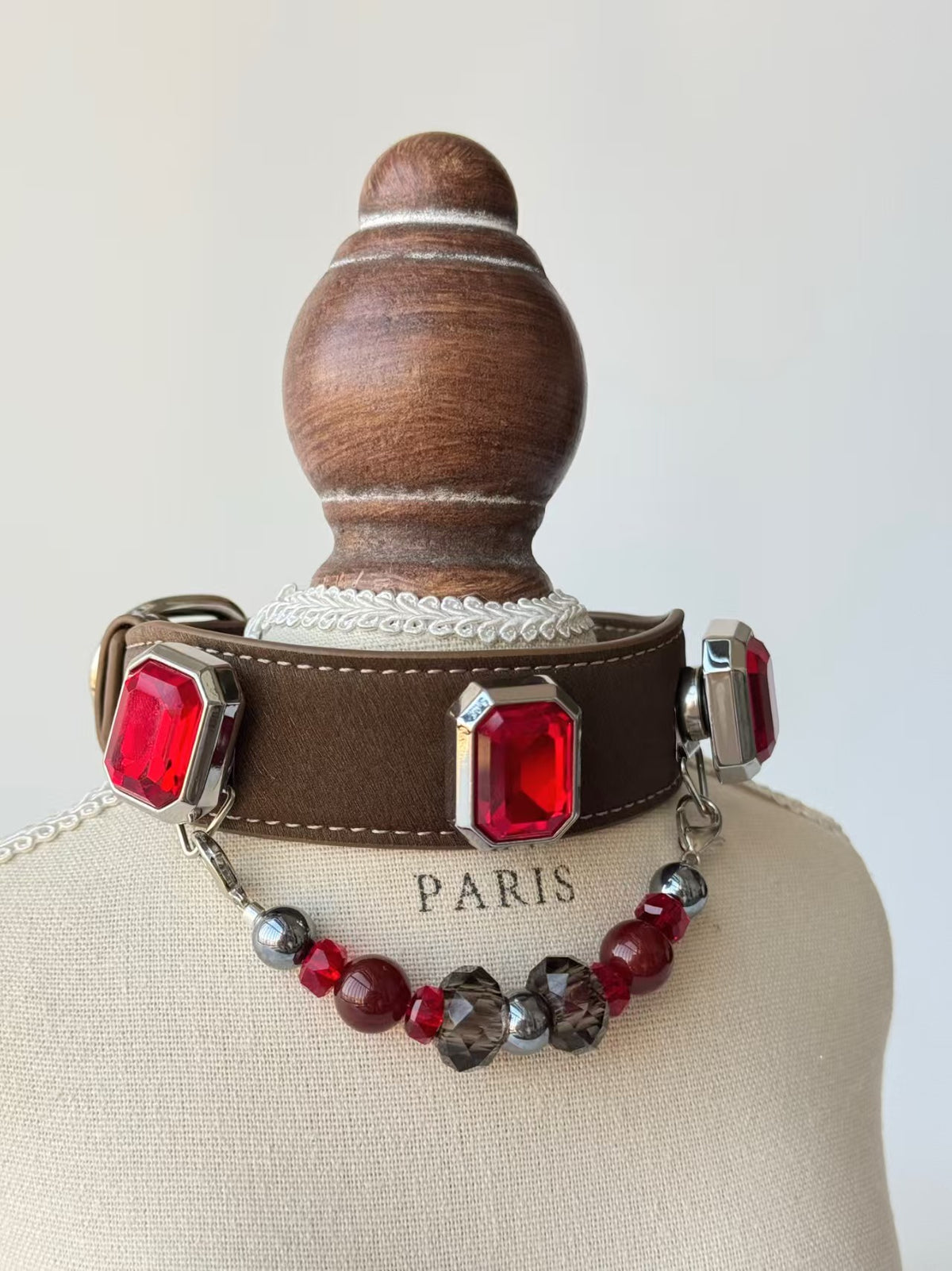 Pawlsle Trails Vintage-style square-gem pet collar, crafted from luxurious microfiber leather and accented with a delicate beaded chain—a magnificent, handcrafted accessory for your pet.